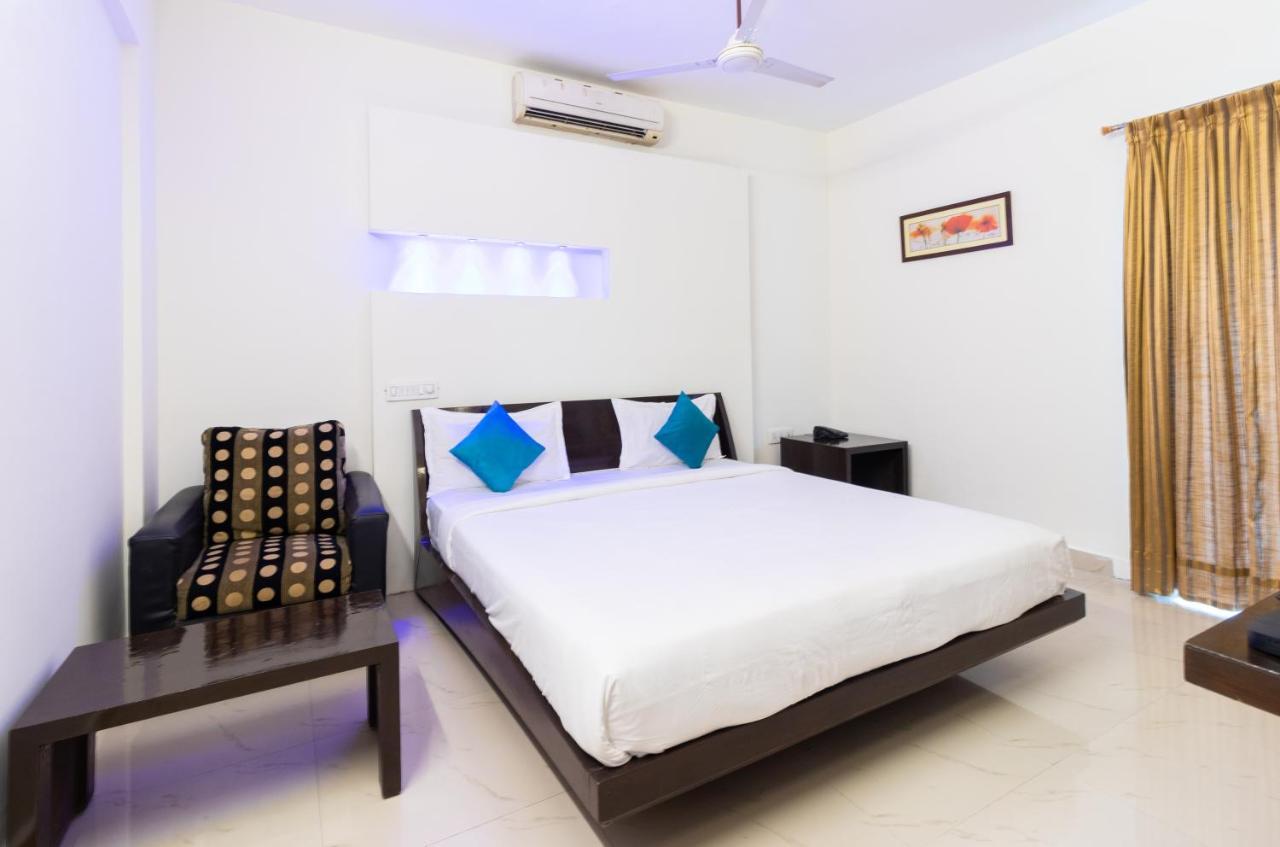 Sanctum Suites Domlur Бангалор Стая снимка